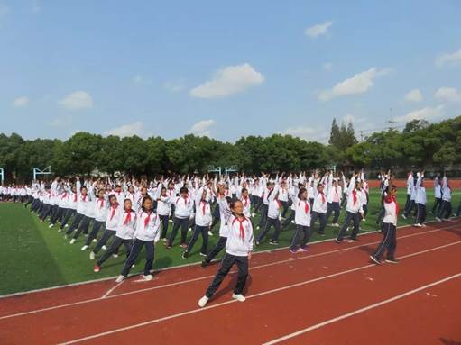 说明: https://mmbiz.qpic.cn/mmbiz_jpg/AdUwDjzm4vMbcVj11Bg3VhMFqWF23W4y3pgOd2sxA4VCSCZjgdLibgaJfYicTjWtlBWY7U4XdgtIDE2REIvO3bbA/640