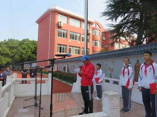 说明: https://mmbiz.qpic.cn/mmbiz_jpg/AdUwDjzm4vOibls0z64icFmUgYGxAq7G81ePFjFu9Dlrb51xbx38uQHHaFic1vX9GaNzw1BCBoACzcHpYfA4GjyxQ/640